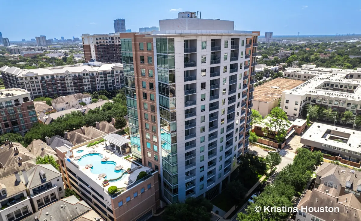 Highland Tower Houston exterior